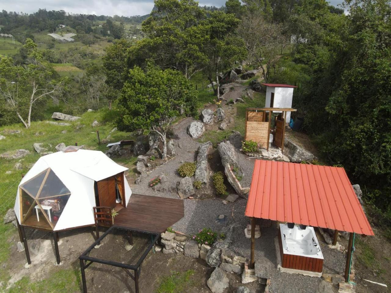 Glamping Astrodome En Luxuszelt
