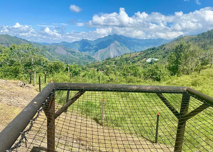 Glamping Astrodome En Pacho