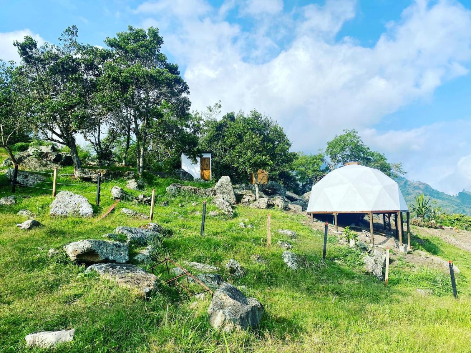 Luxury tent Glamping Astrodome En